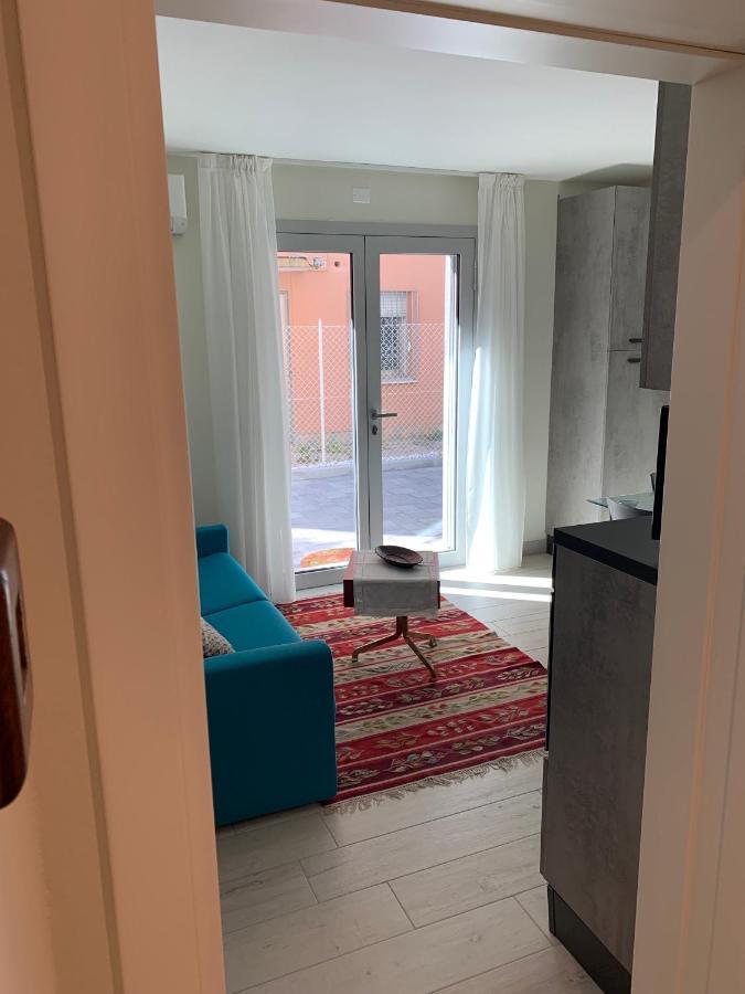 8 Di Cuori Bed & Breakfast Rimini Bagian luar foto
